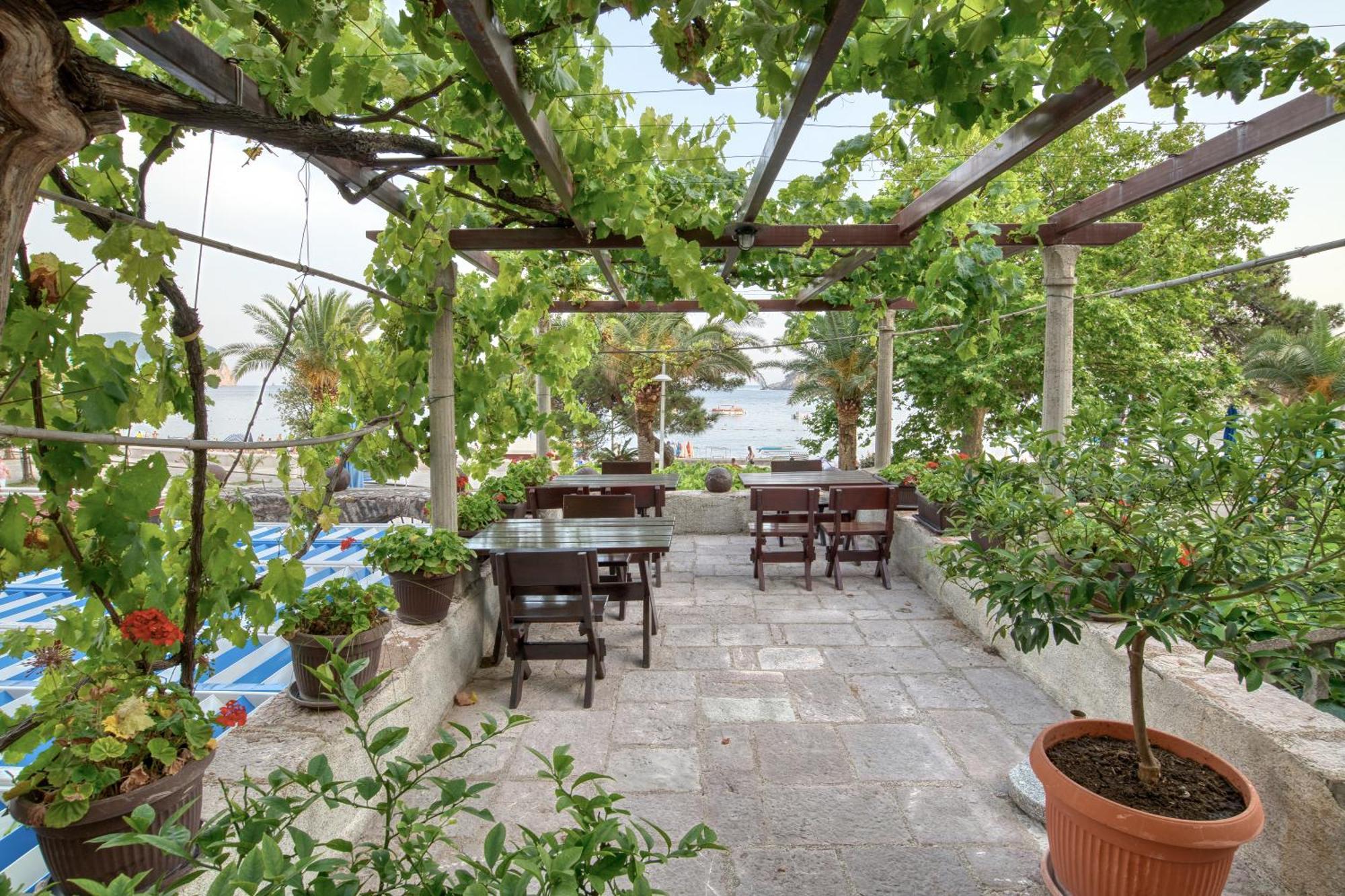 Sm Beach Residence Petrovac Oda fotoğraf