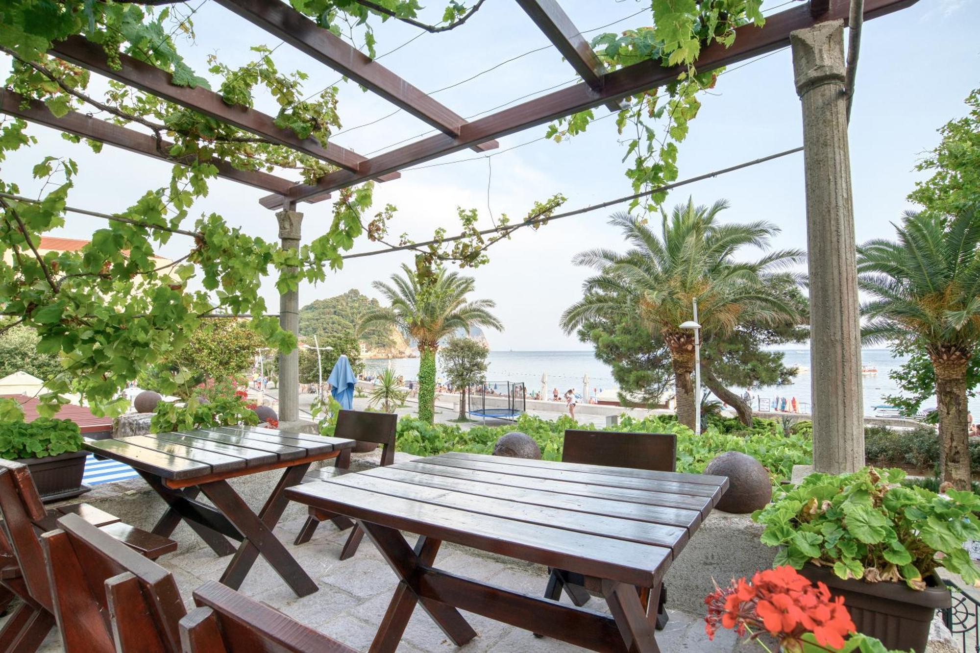 Sm Beach Residence Petrovac Oda fotoğraf